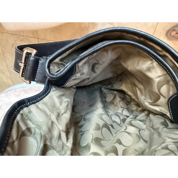 Coach Vintage 9480 Soho Flap Crossbody Black Leather Shoulder Hobo Y2K Cleaned - Picture 15 of 16